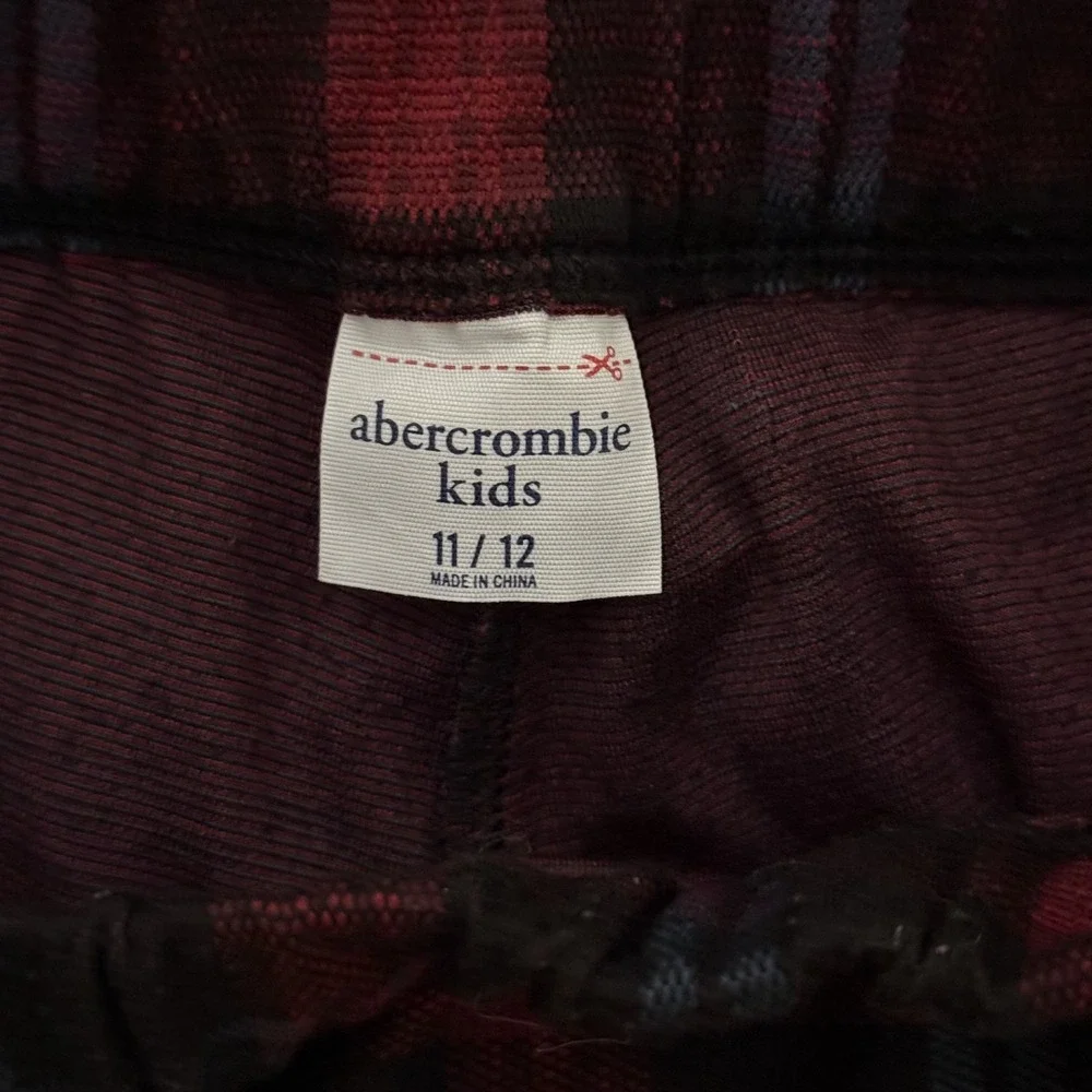 Abercrombie Kids Girls Y2K Red/Black‎ Plaid Pleated Mini Skort Schoolgirl 11/12